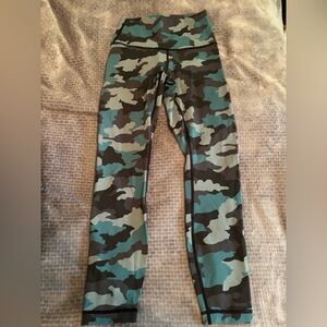 lululemon athletica Camouflage Leggings - Green and Black